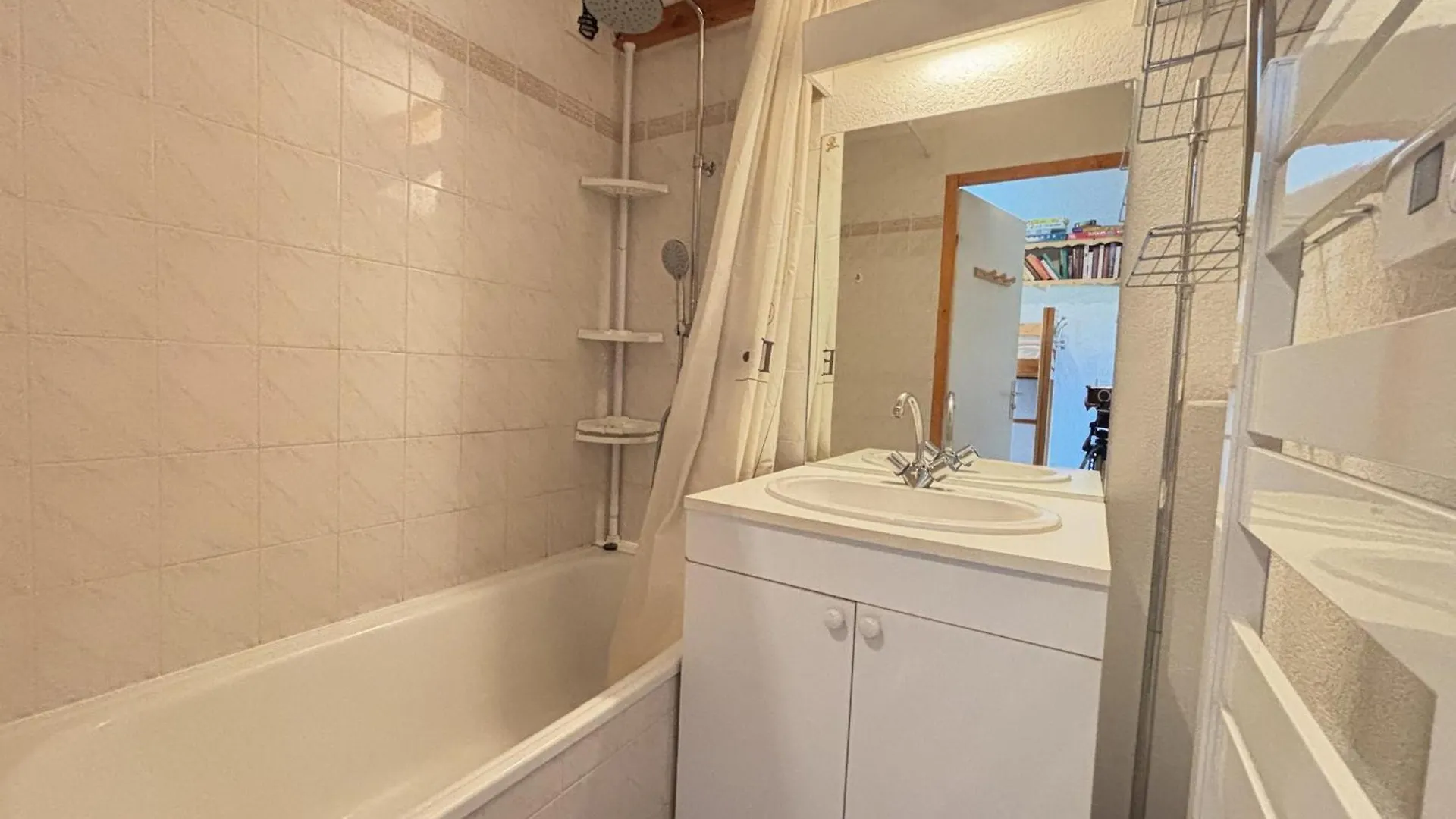 Appartement Au Pied Des Pistes Avec Balcon, Animaux Acceptes - Fr-1-505-84 ノートル・ダム・ド・ベルコンブ アパート
